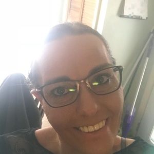 Meet your Posher, Carrie